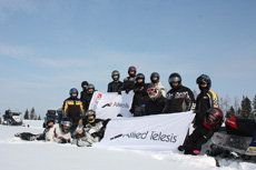 Гонки на снегоходах с компаниями Allied Telesis и Landata