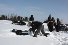 Гонки на снегоходах с компаниями Allied Telesis и Landata